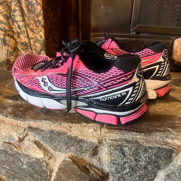 Women’s Saucony Hurricane 14 Running Shoes Size 6 - Picture 4 of 9